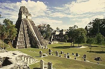 arsitektur bangsa Maya